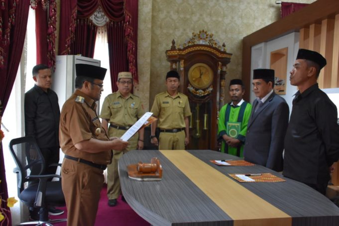 Lantik 2 Pejabat, Bupati : Mutasi Hanya Penyegaran dan Promosi jabatan, Bukan Hukuman