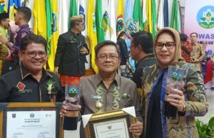 Raih Anugerah Kabupaten Sehat 2019, Bupati Gorut Ini Berkat Kerja Sama