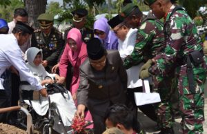 Bupati Indra Yasin Apresiasi Pemindahan Makam Mantan Gubernur Sulut ke-4 ke TMP Gorontalo