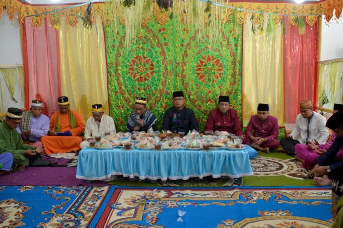 Gelar Maulid Nabi Muhammad SAW Secara Tradisional Dan Gelar Maulid Nabi Muhammad SAW Secara Tradisional Dan