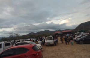 Pesona Wisata Pantai Ratu Diminati Pengunjung