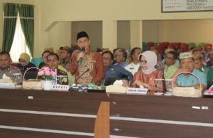 Bupati Nelson Paparkan Visinya Dihadapan Gubernur