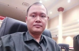 Aleg Herijanto Mamangkey Mempertanyakan Nasib Tenaga Kontrak pada RDP