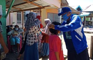 Iwan Abay, Sosok Politikus Dermawan yang Bagikan 3000 Masker untuk Warga Marisa