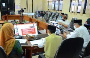 Bupati Nelson Targetkan 20 Mei Seluruh Bantuan Tersalurkan ke Masyarakat