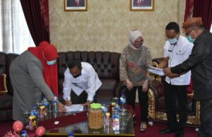 Pemda Gorut Terapkan Pencairan ADD Non Tunai Melalui Bank SulutGo