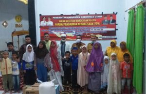 Kesbangpol Gorut Ambil Peran Bantu Panti Asuhan, Sekda Serahkan Secara Simbolis