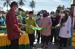 Resmikan Pemanfaatan Infrastruktur Program Kotaku di Desa Mongolato, Ini Harapan Bupati Nelson