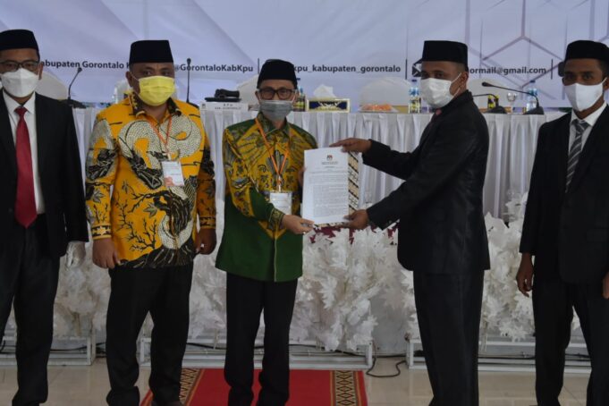 Kantongi 93.196 Suara, Nelson-Hendra Ditetapkan jadi Juara di Pilkada Kabgor