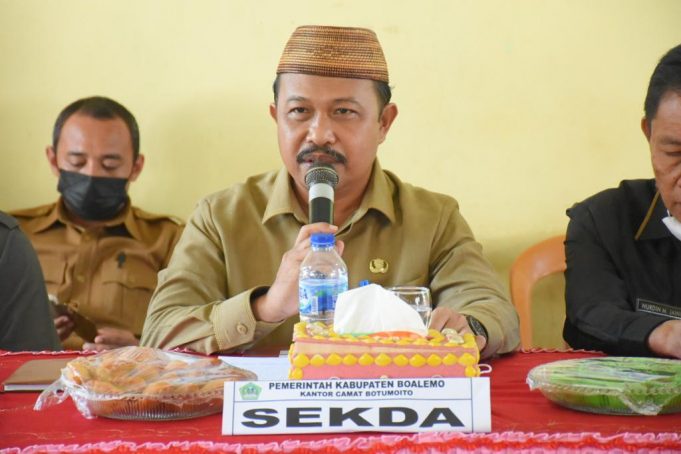 Sekda Sherma Moridu Buka Musrenbang RKPD Tingkat Kecamatan Botumoito