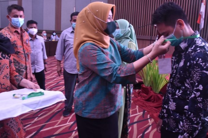 Sekda Kabgor Tutup Workshop Analisis Jabatan dan Analisis Beban Kerja