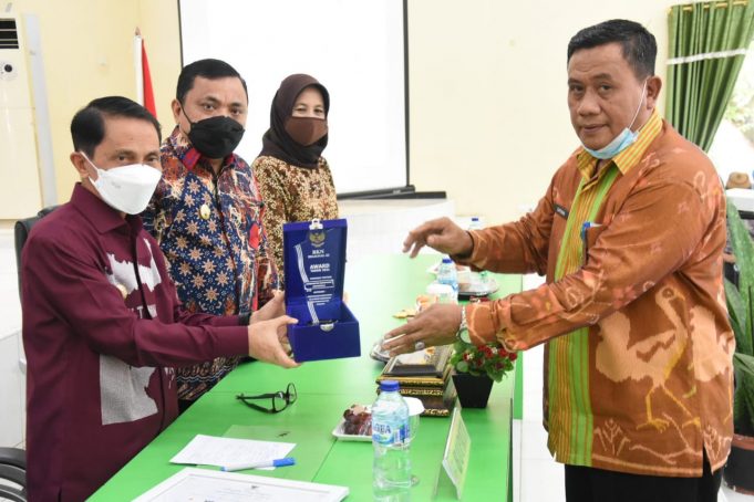 BKD Kabupaten Gorontalo Meraih Penghargaan Terbaik dari BKN