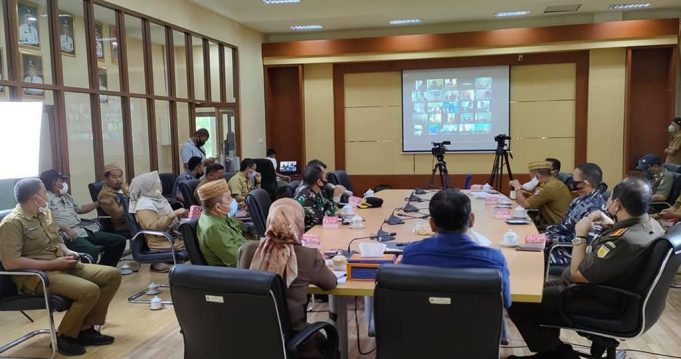 Bupati Hamim Gelar Rapat Virtual Bersama Kades dan Forkopimda