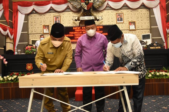 Pengambilan Keputusan Terhadap Ranperda Perubahan PDAM, Diparipurnakan