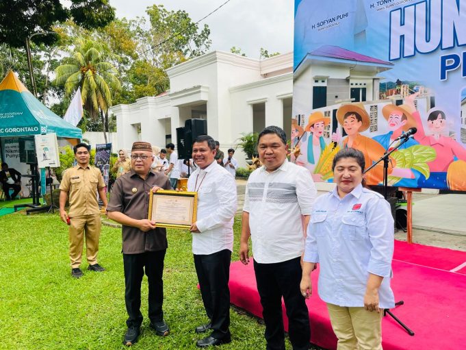 Bupati Sofyan Puhi Mencanangkan Program Rumah Murah Petani Milenial yang Digagas GEMPITA Gorontalo