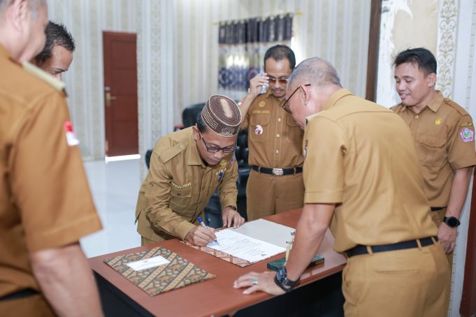 Pimpin Sertijab Plt Kadis Perhubungan, Ini Harapan Wabup Iwan S. adam