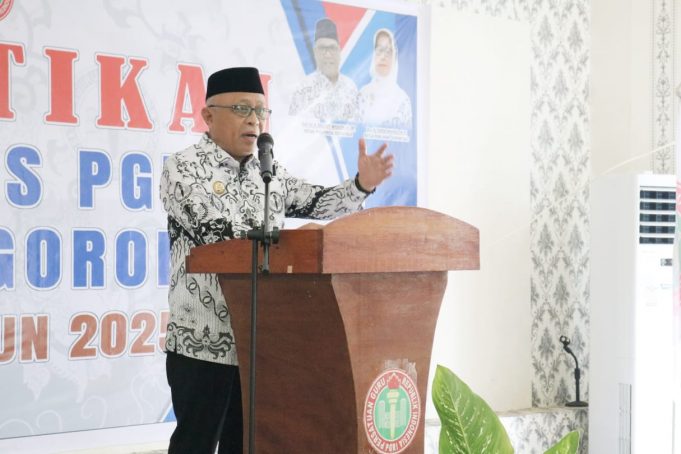 Bupati Sofyan Puhi Menegaskan Pentingnya Menjaga Integritas Organisasi Profesi Guru