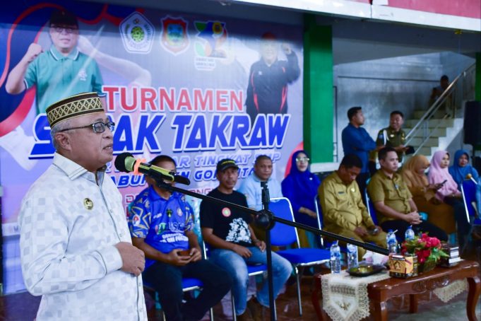 Meriahkan HUT Ke-352 Kabgor, Bupati Sopyan Puhi Membuka Turnamen Sepak Takraw Pelajar