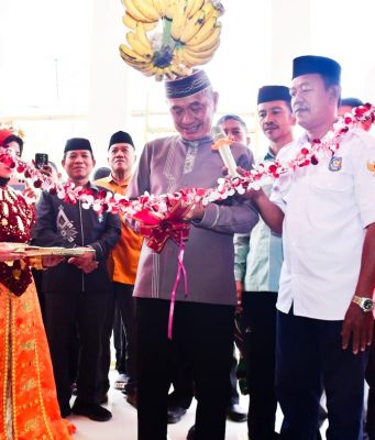 Diresmikan Bupati Saipul A. Mbuinga, Desa Omayuwa RandanganKini Memiliki Kantor Desa yang Representatif