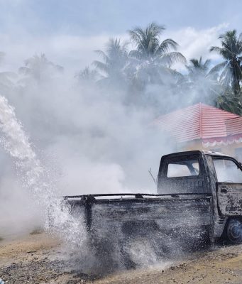 Tanggap Cepat Pani Gold Mine, Kebakaran Mobil Pick Up diDesa Hulawa Berhasil Dipadamkan