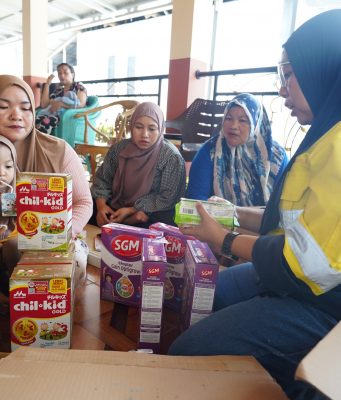 Pani Gold Mine Serahkan Makanan Tambahan untuk Ibu Hamil dan Anak-Anak Lewat Posyandu
